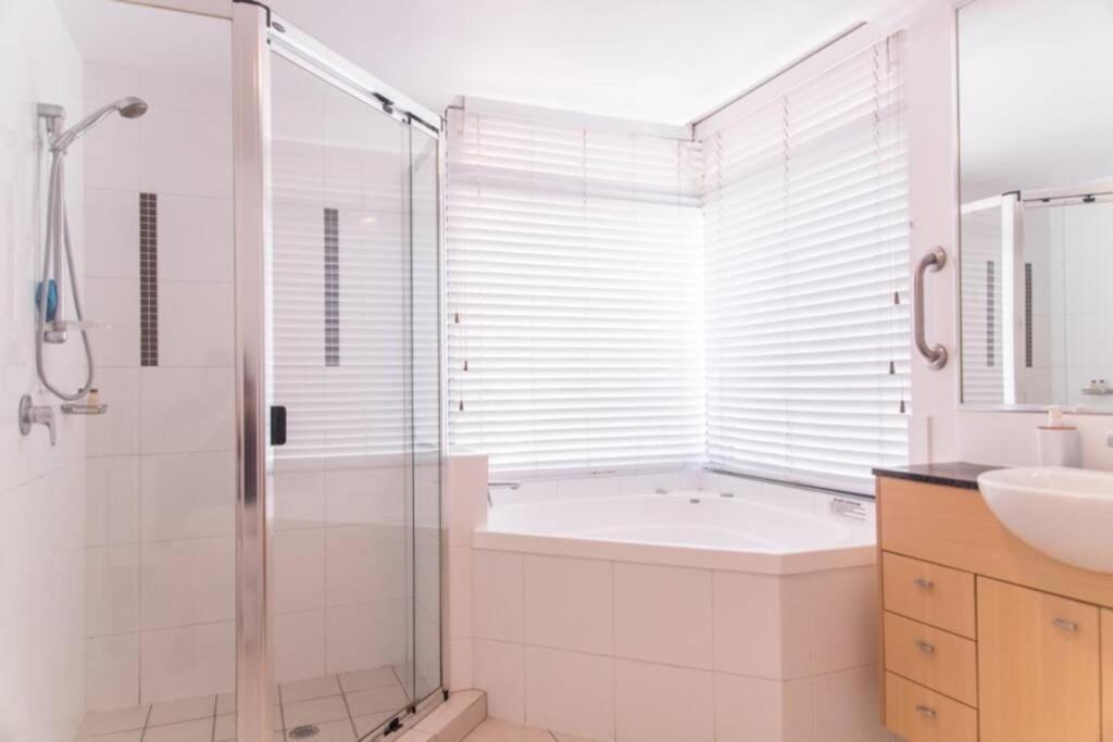 Alexandra Headland Resort With Stylish Stays Eksteriør billede